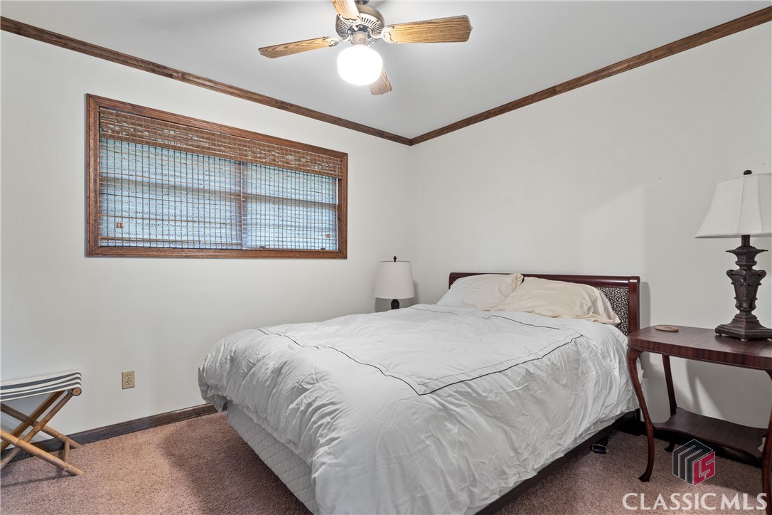 209 Commodore Drive NW