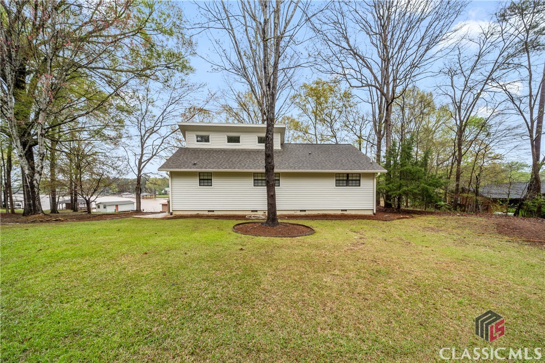 209 Commodore Drive NW