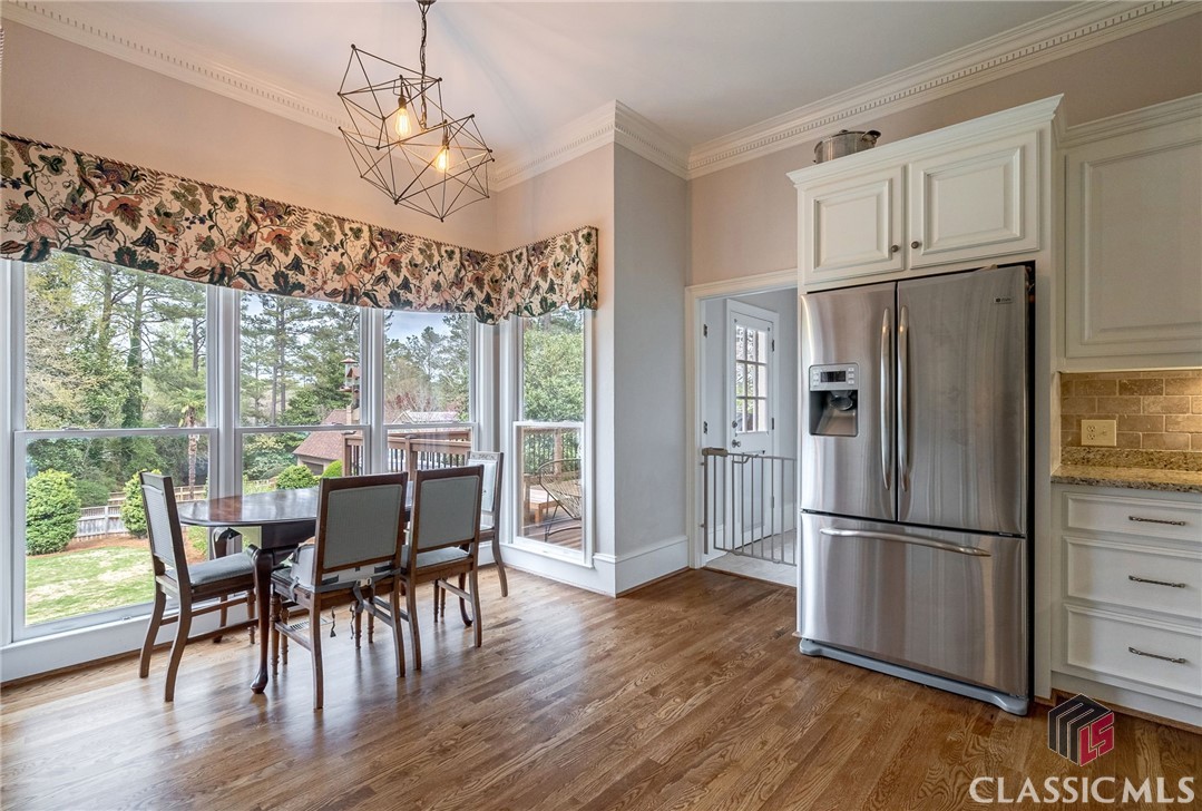 280 Skyline Parkway