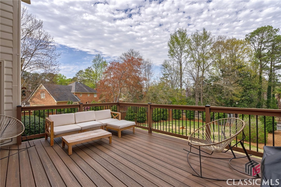280 Skyline Parkway