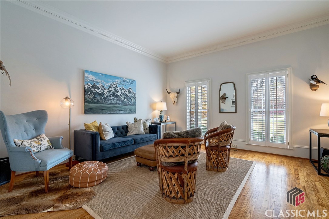280 Skyline Parkway