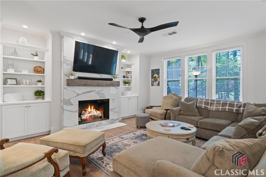 1010 Portage Trail B