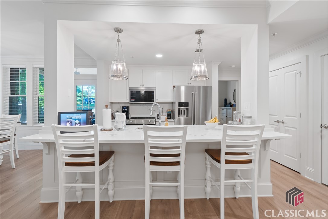 1010 Portage Trail B