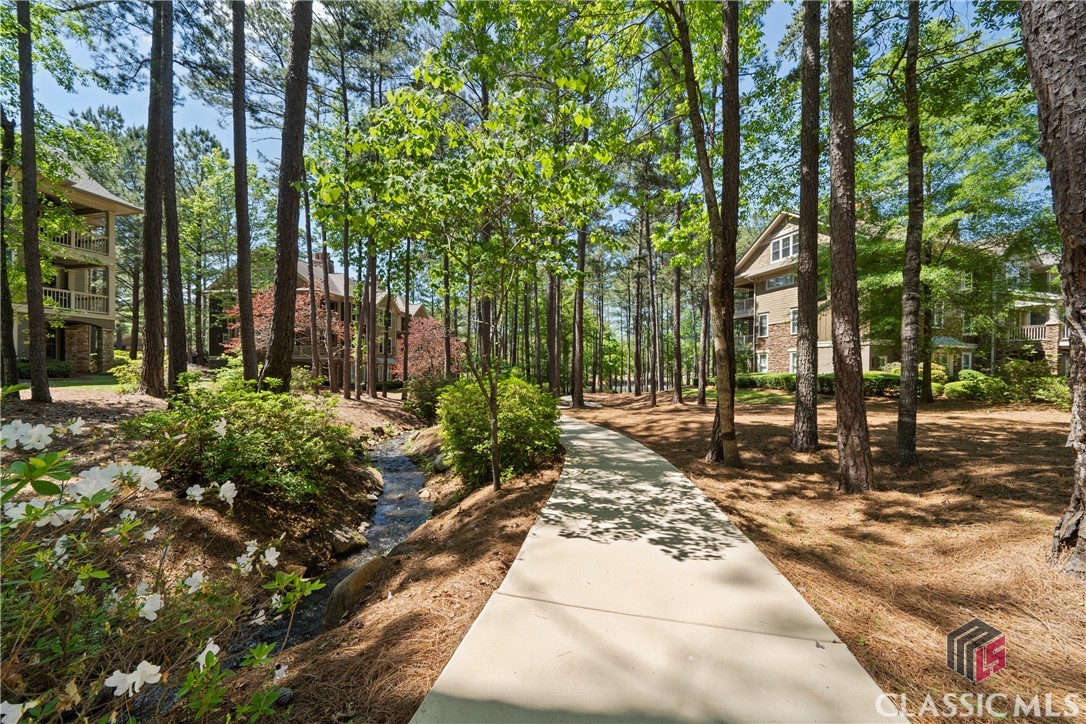 1010 Portage Trail B