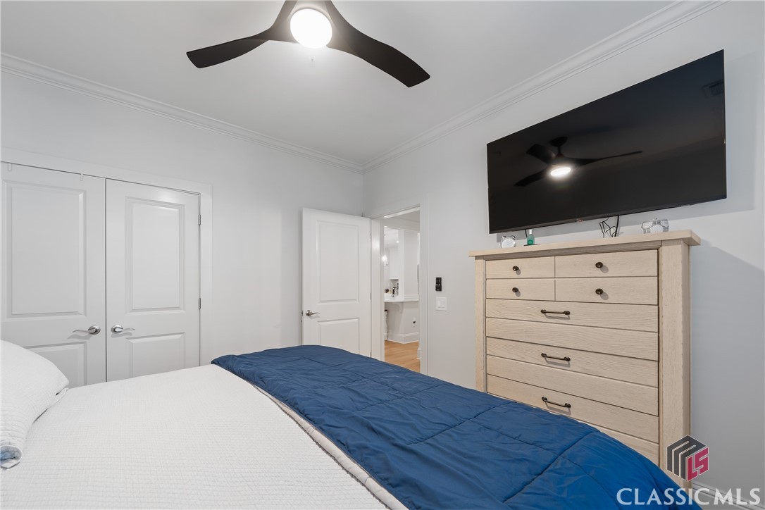 1010 Portage Trail B