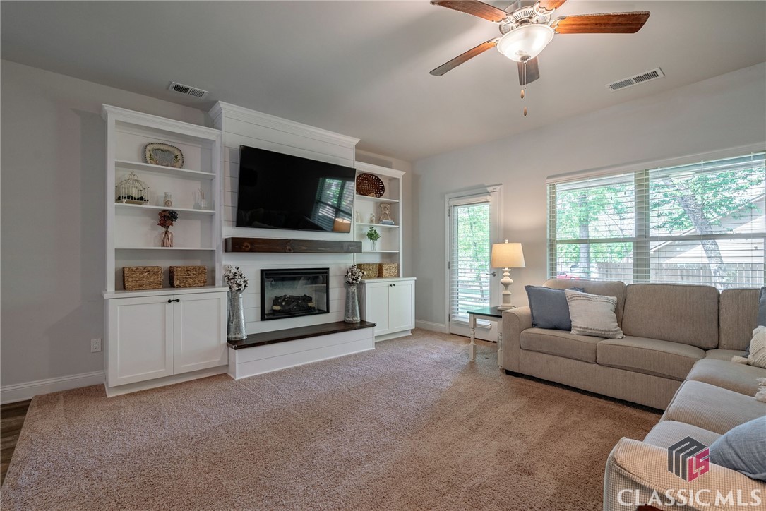 201 River Glen Drive