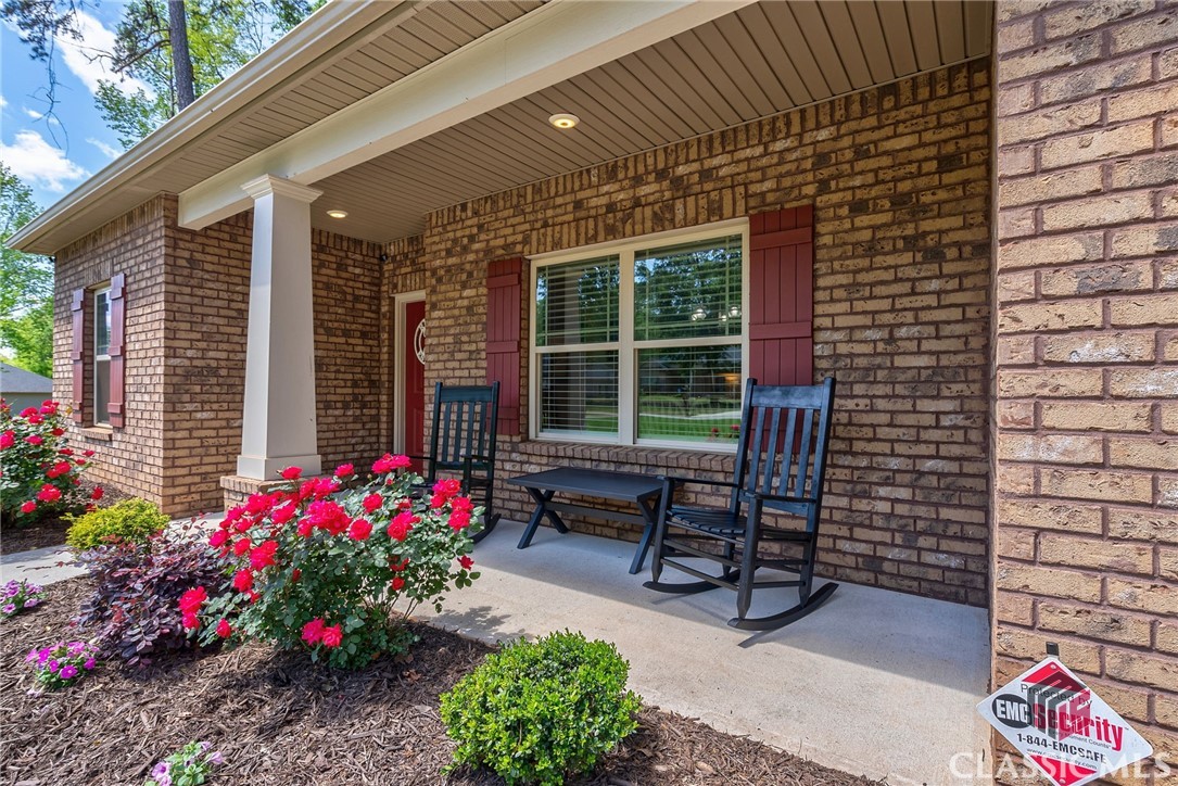 201 River Glen Drive