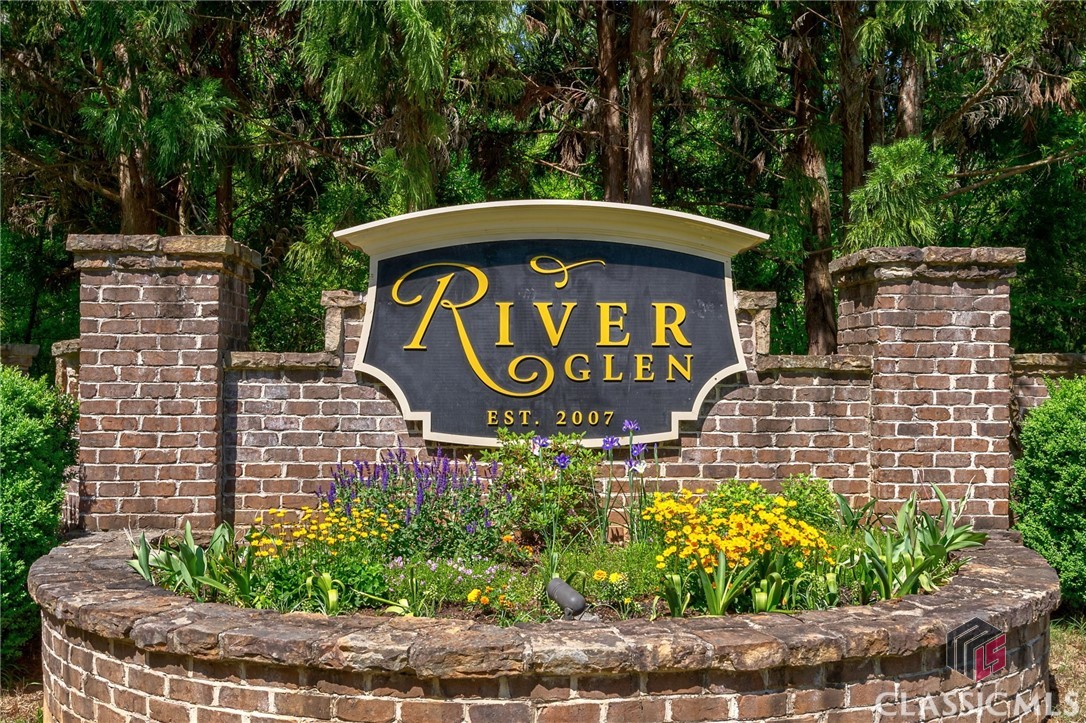 201 River Glen Drive