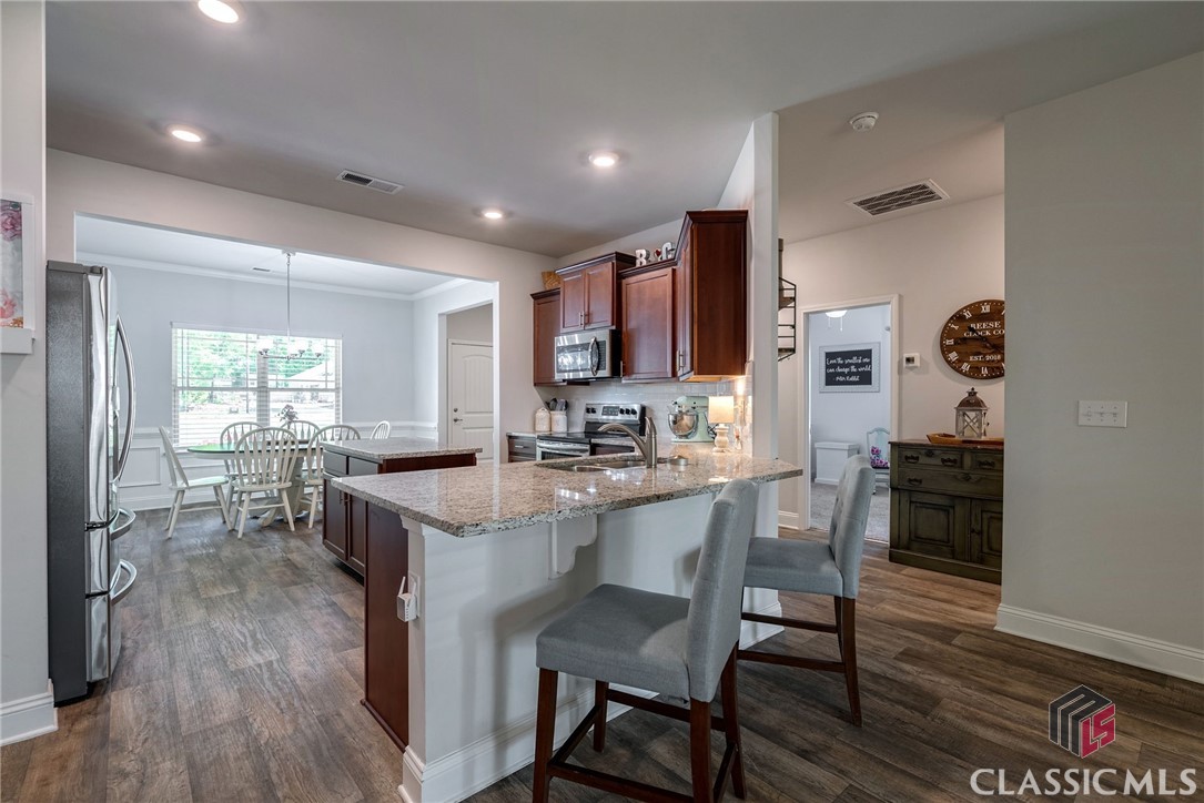 201 River Glen Drive