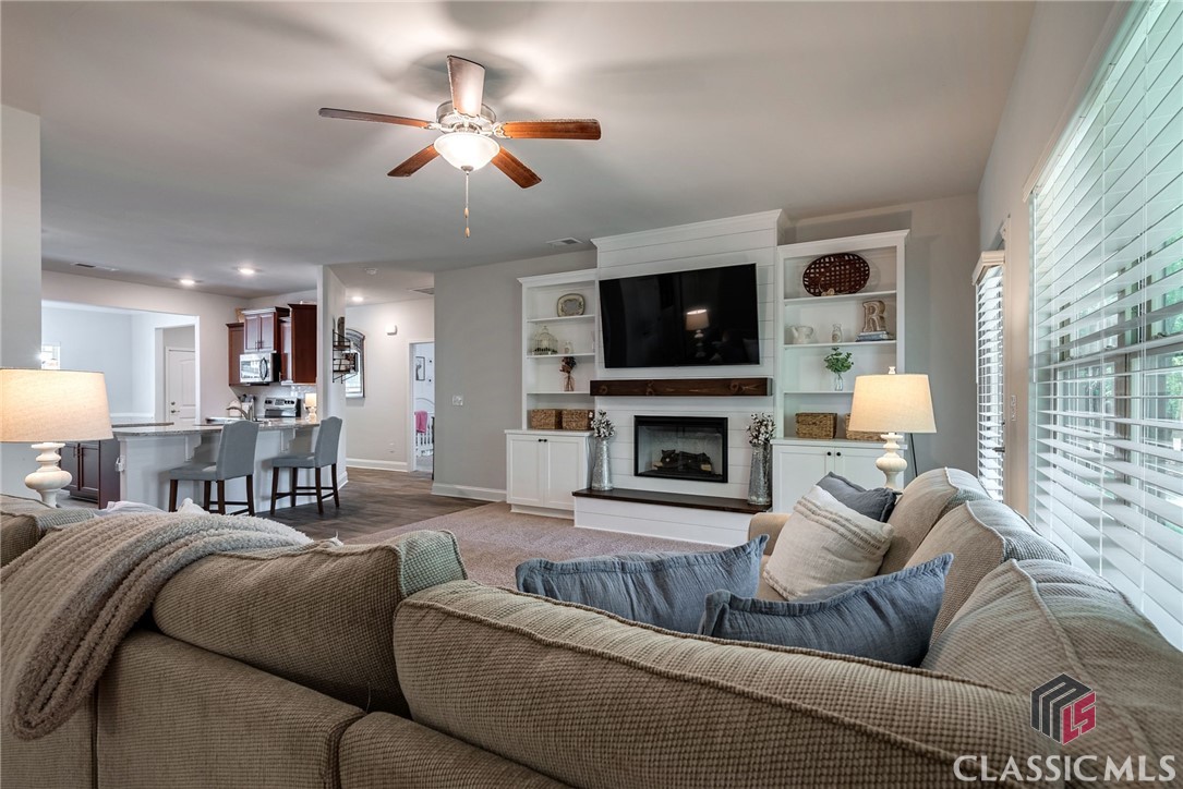 201 River Glen Drive