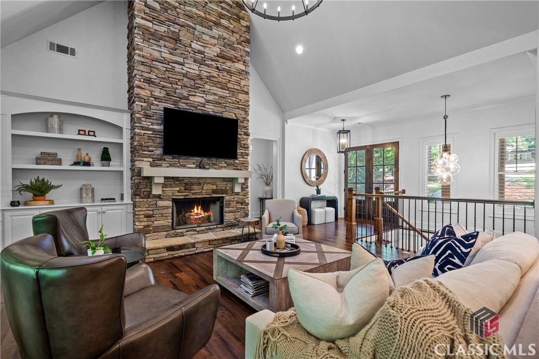 1020 Bridle Bit Lane