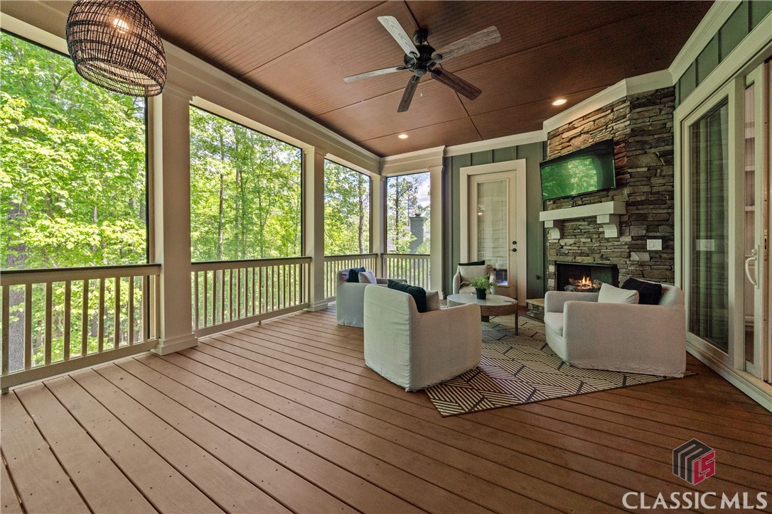 1020 Bridle Bit Lane