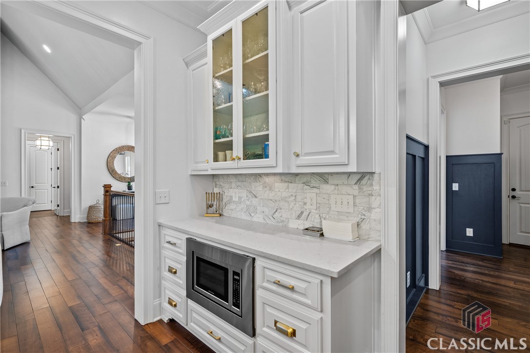 1020 Bridle Bit Lane