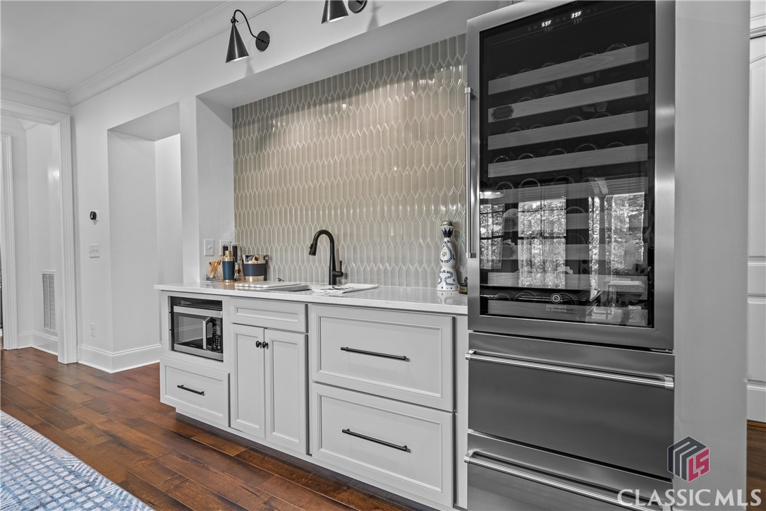 1020 Bridle Bit Lane