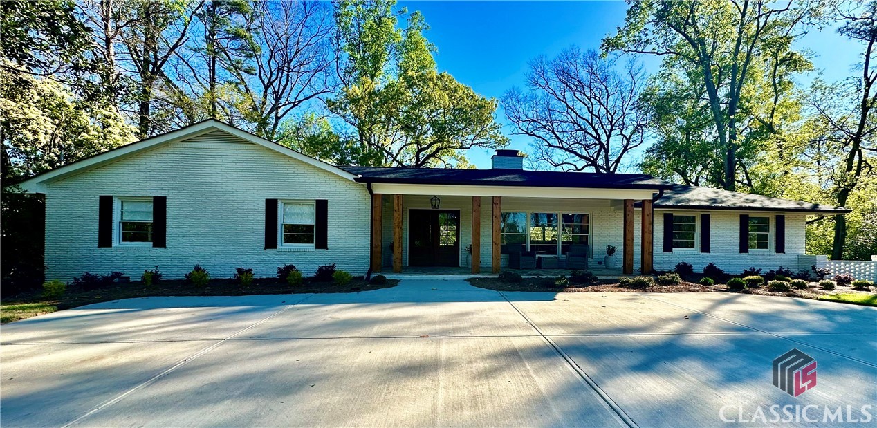 400 Glenwood Drive