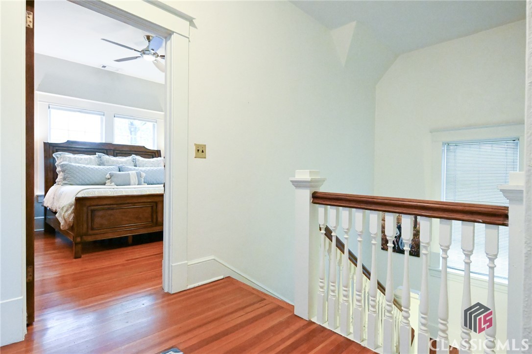 180 Woodlawn Avenue