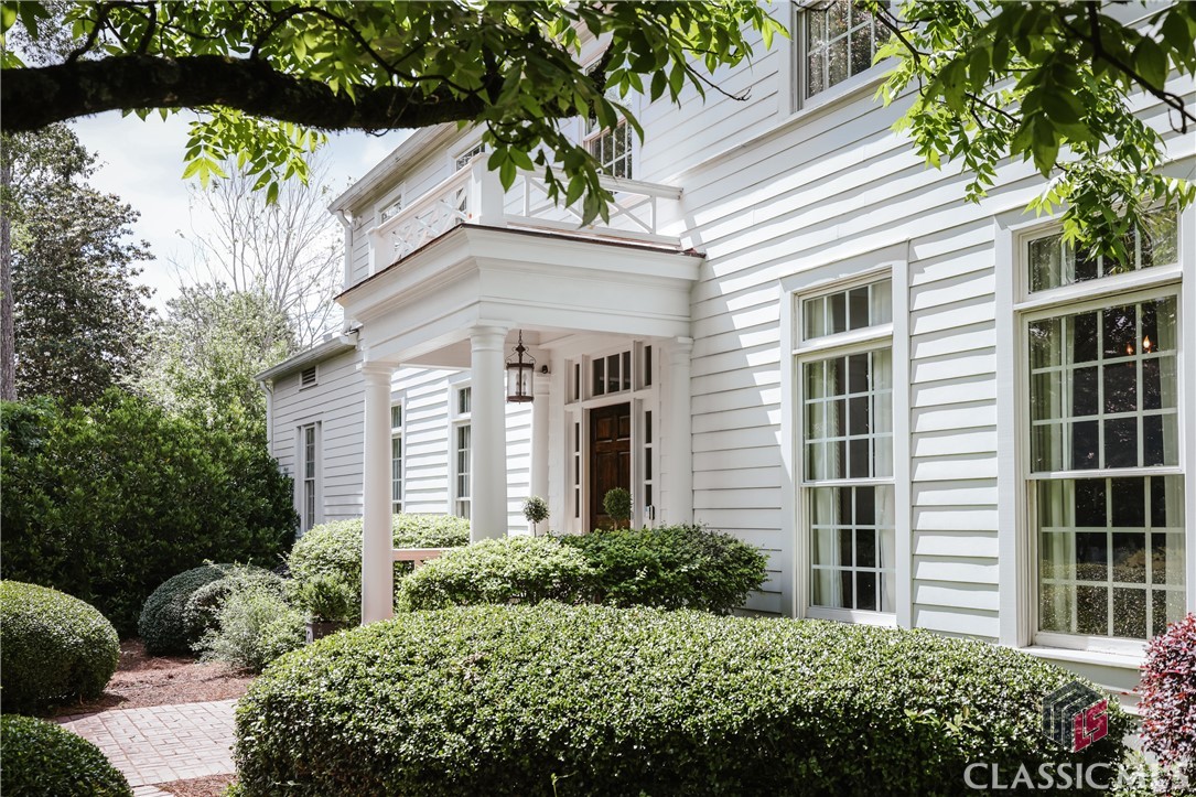 382 Westview Drive