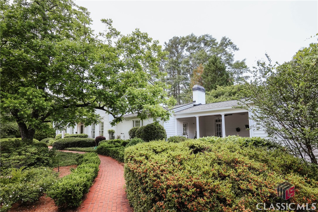 382 Westview Drive