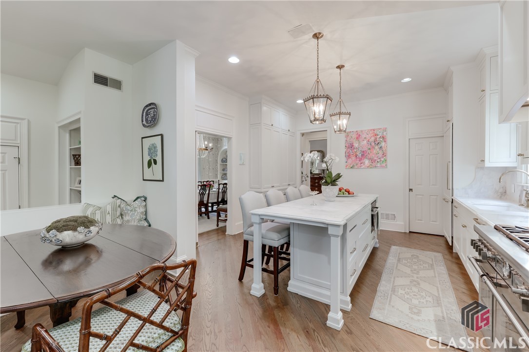 382 Westview Drive