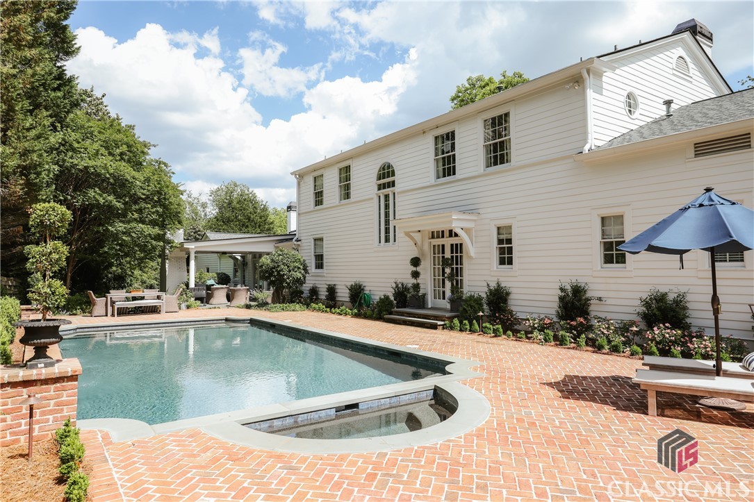 382 Westview Drive