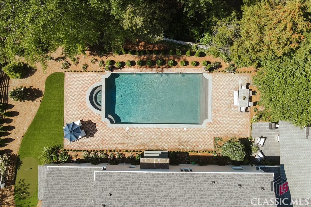 382 Westview Drive