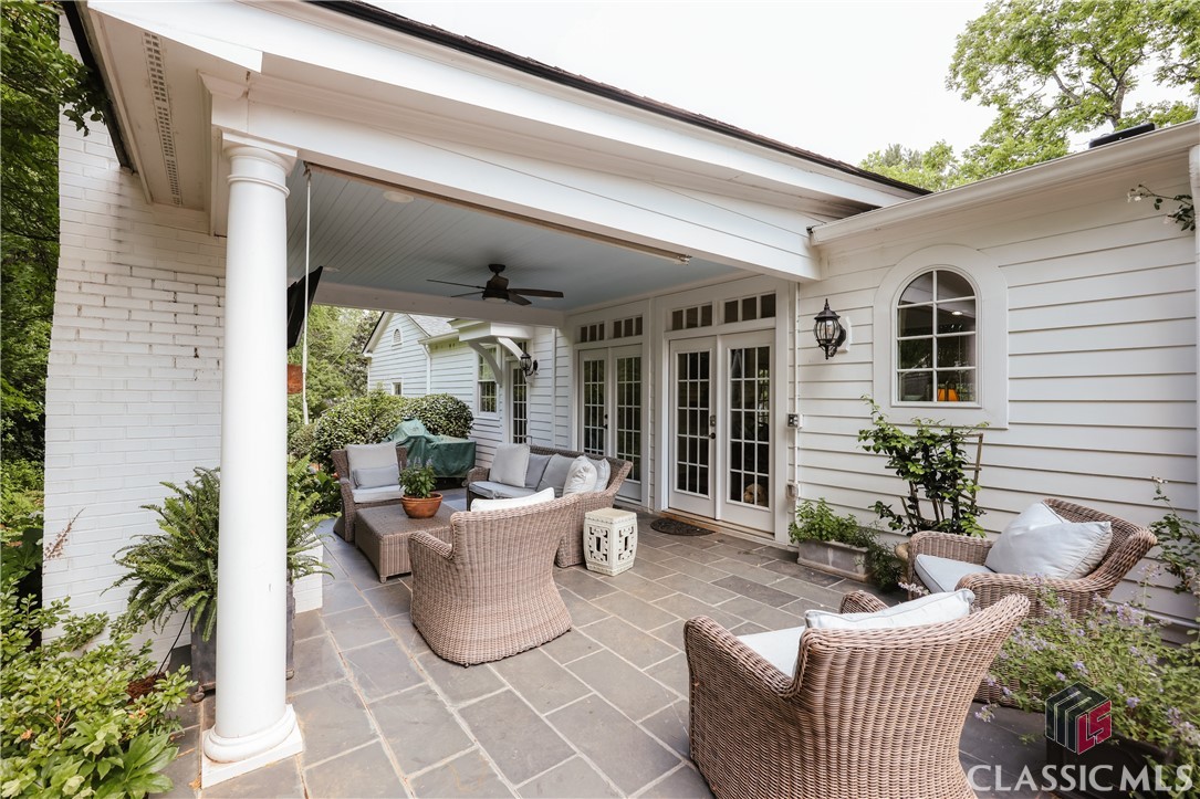 382 Westview Drive