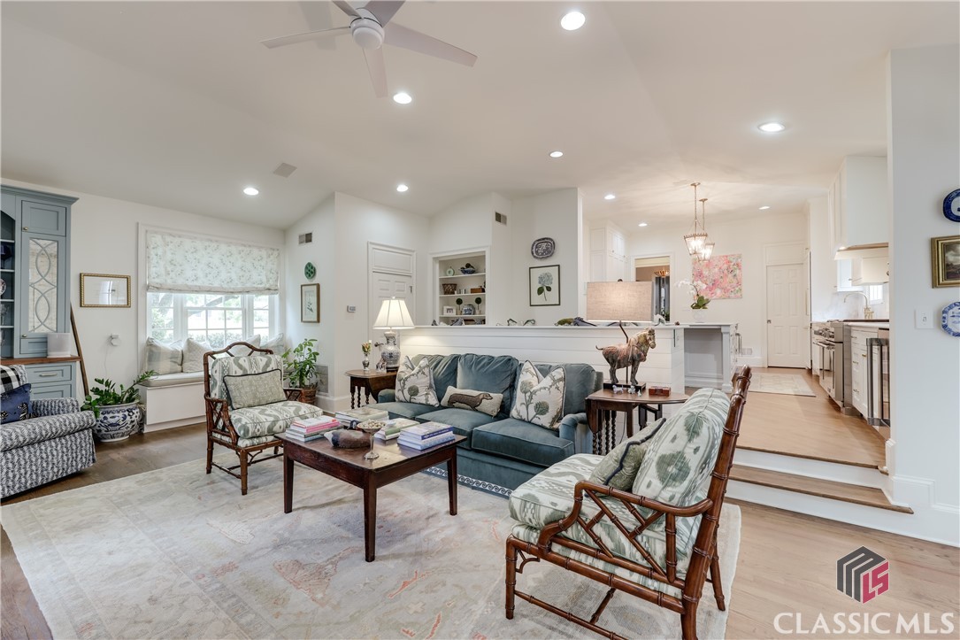 382 Westview Drive
