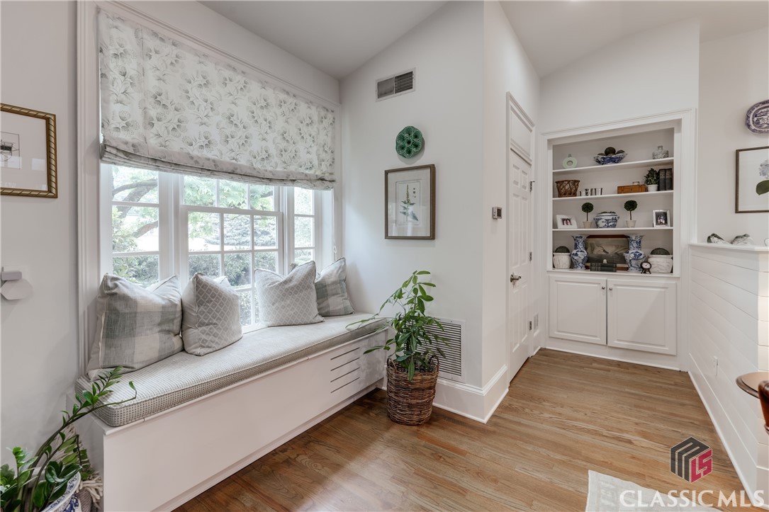 382 Westview Drive