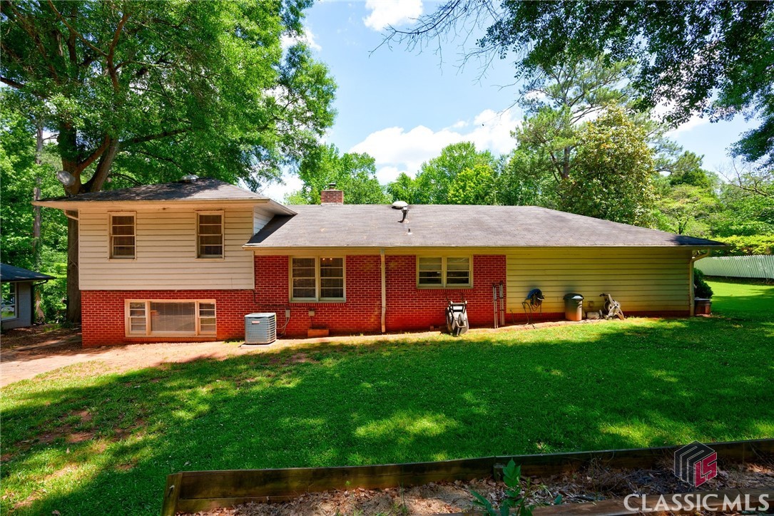 125 Chestnut Lane