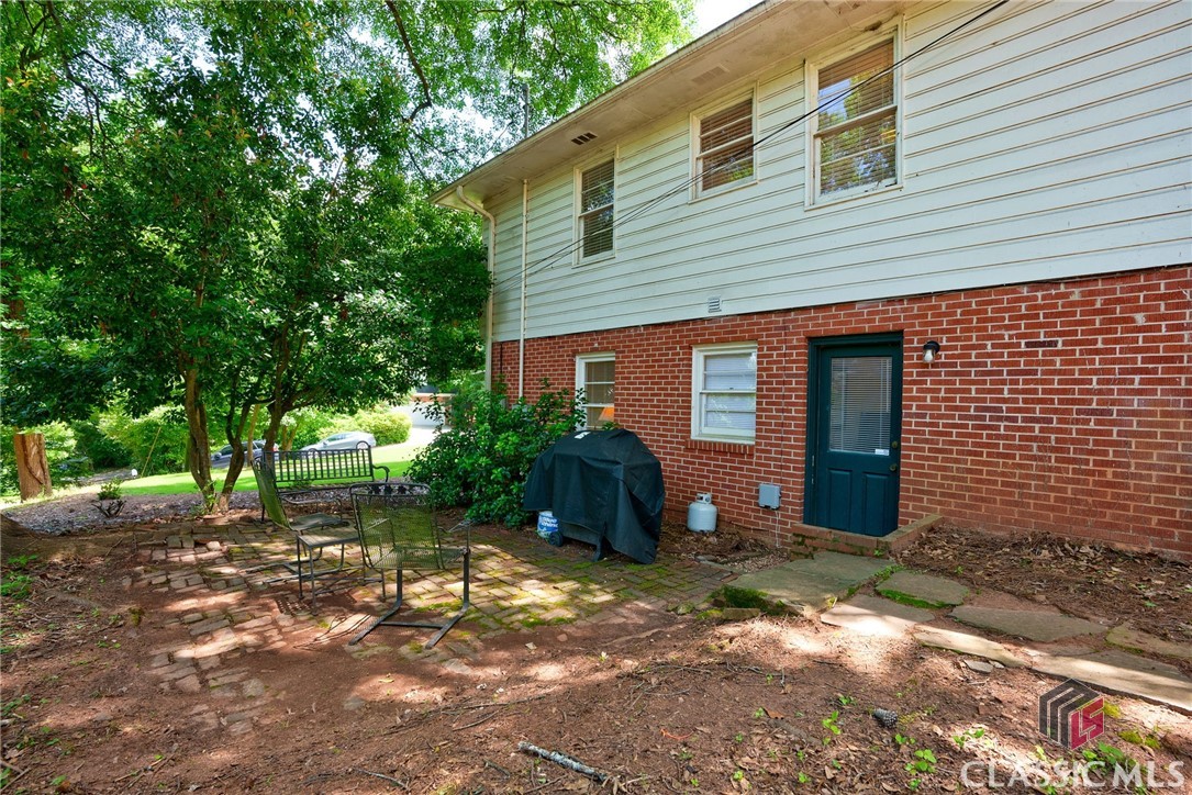 125 Chestnut Lane