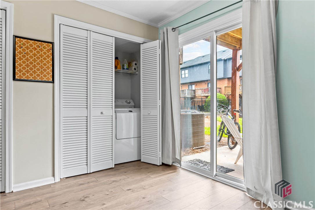 550 Dearing Street 25