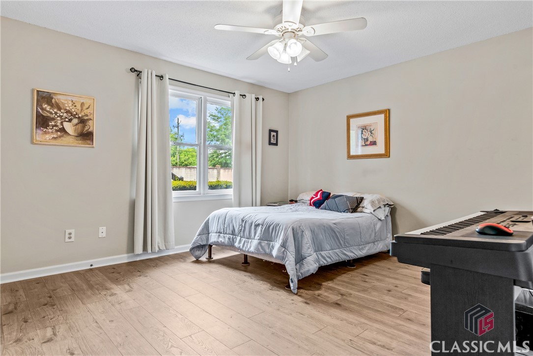 550 Dearing Street 25