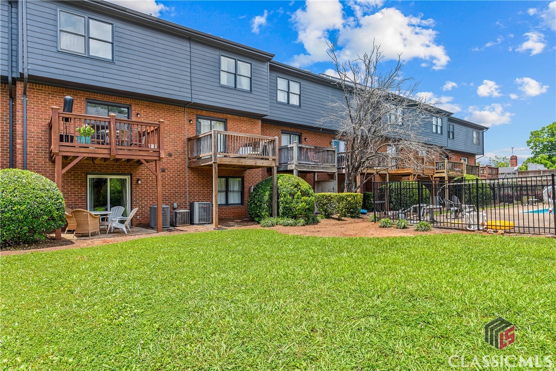 550 Dearing Street 25