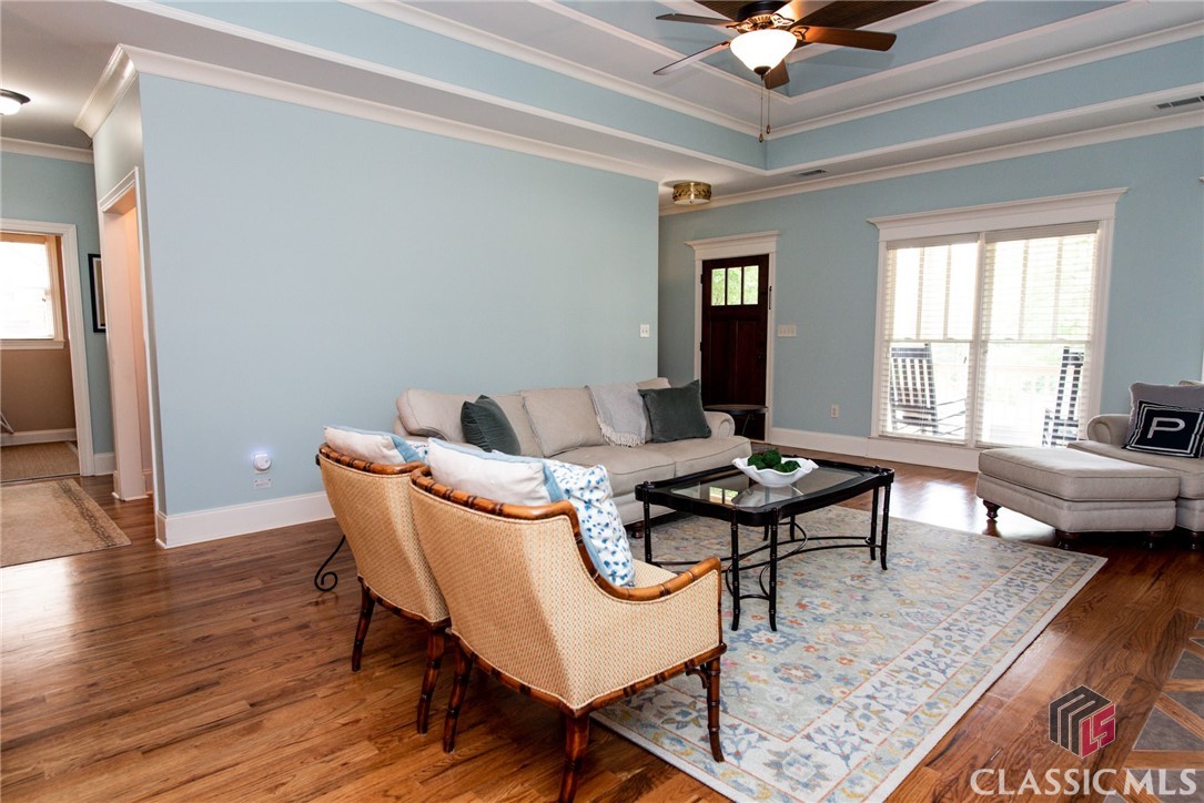 1258 Hedgerow Lane