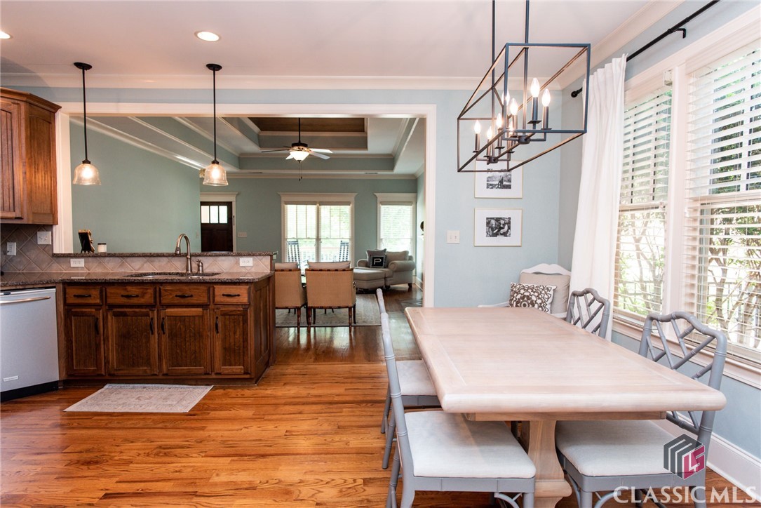 1258 Hedgerow Lane