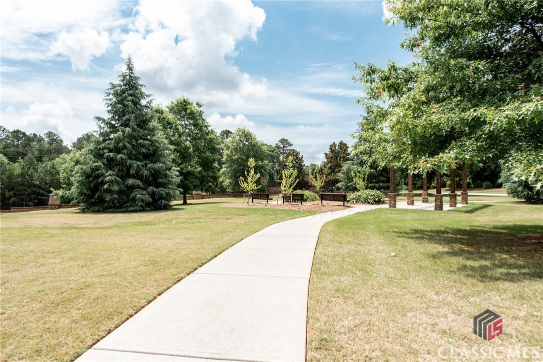 1258 Hedgerow Lane