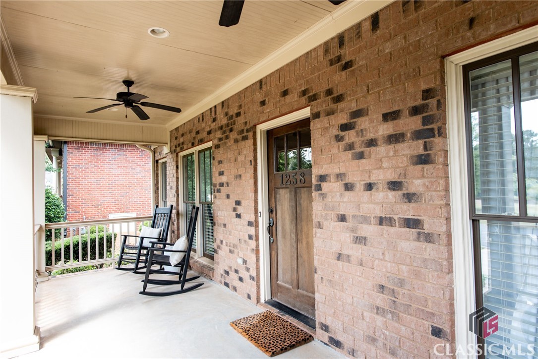 1258 Hedgerow Lane