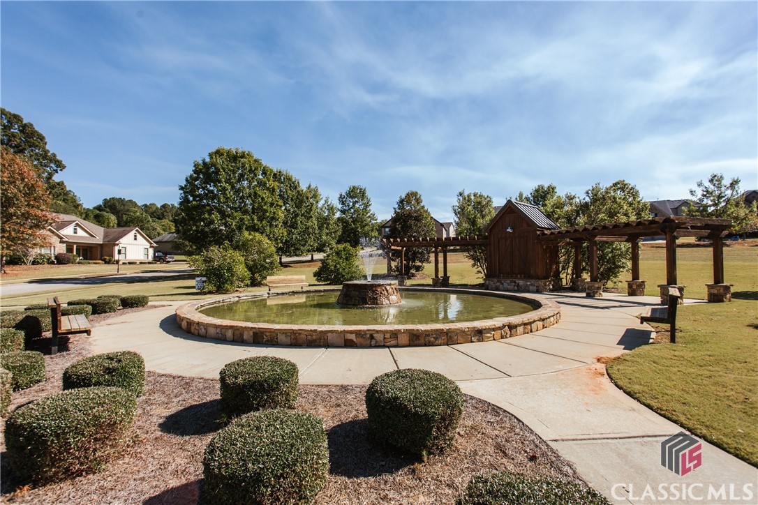 1258 Hedgerow Lane