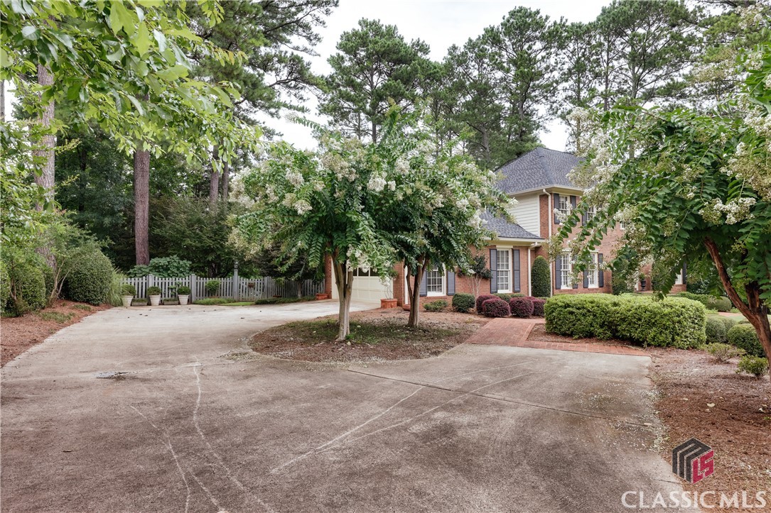 260 Skyline Parkway