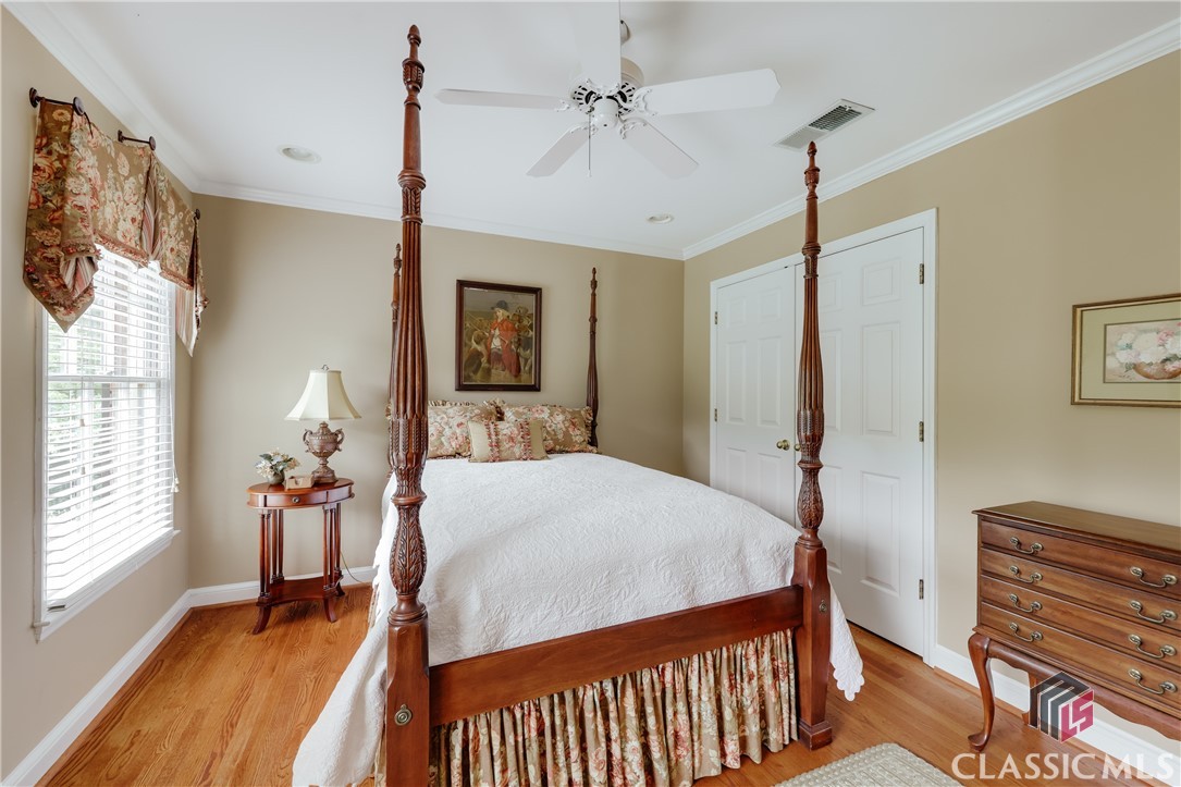 260 Skyline Parkway