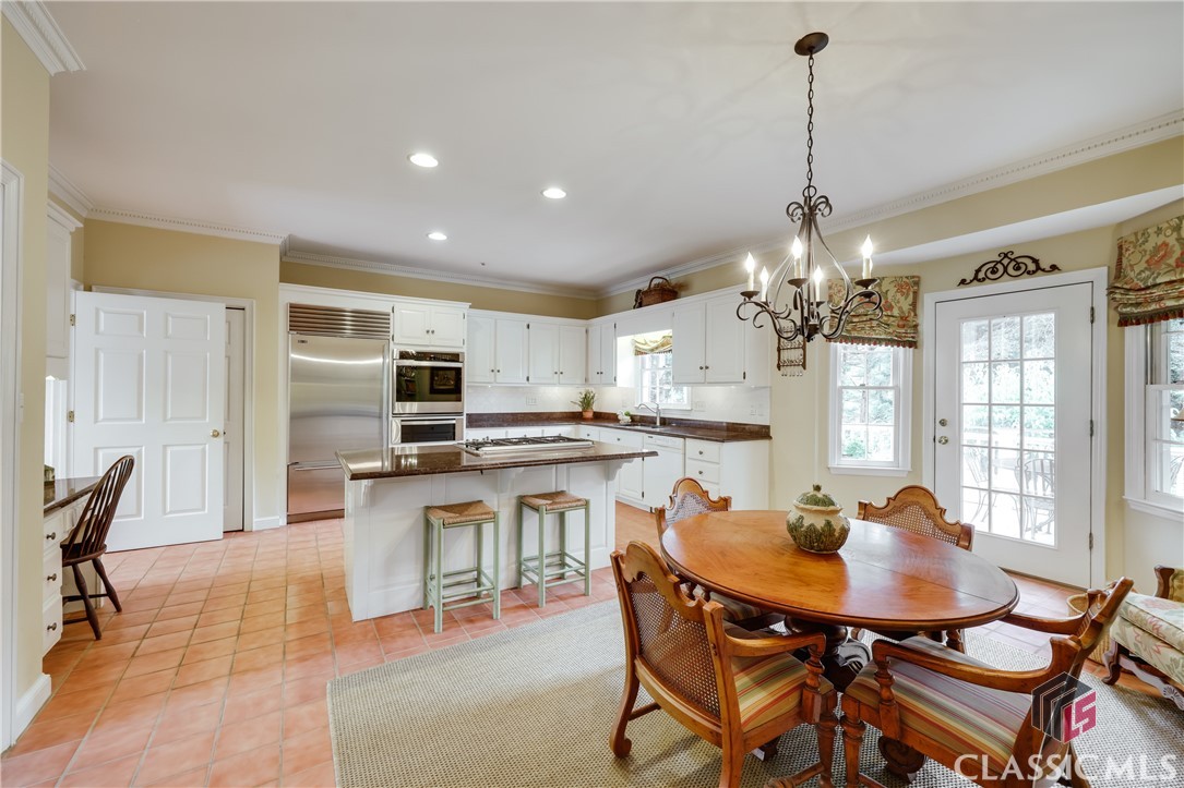 260 Skyline Parkway