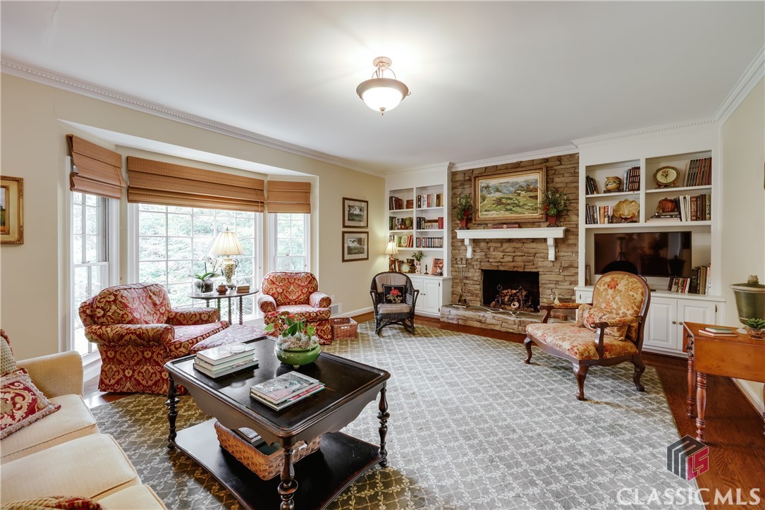 260 Skyline Parkway