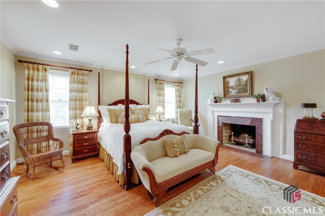 260 Skyline Parkway