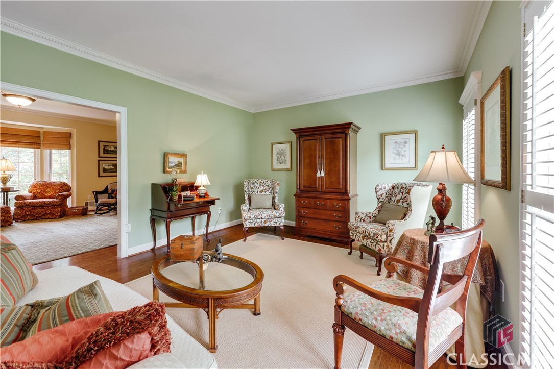 260 Skyline Parkway