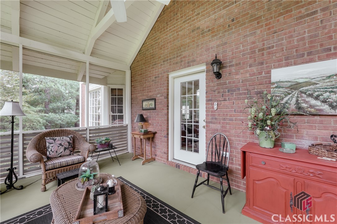 260 Skyline Parkway
