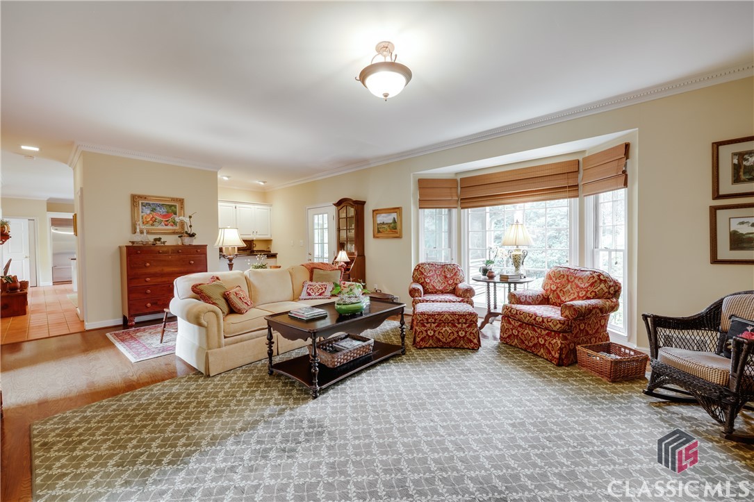 260 Skyline Parkway