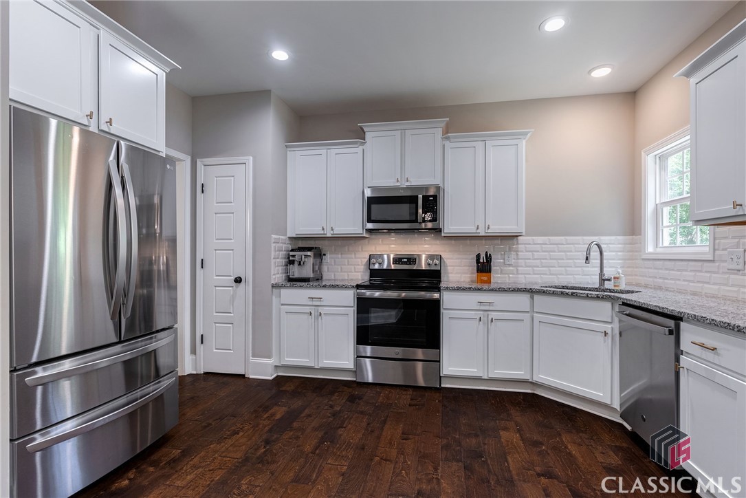 465 Discovery Trail