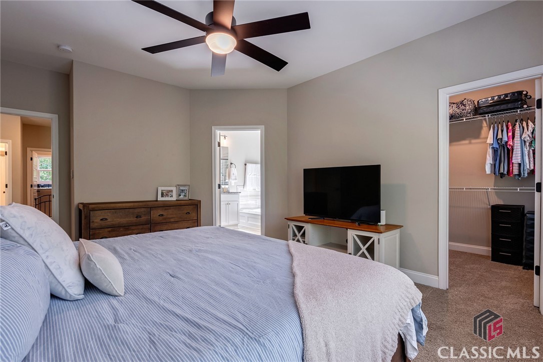 465 Discovery Trail