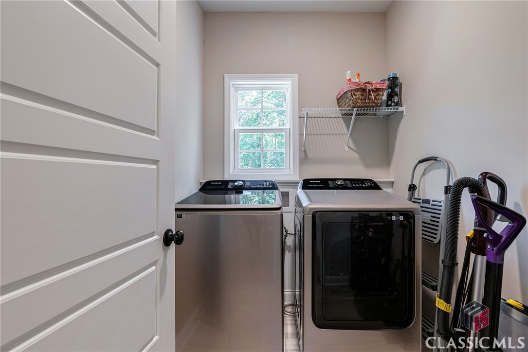 465 Discovery Trail