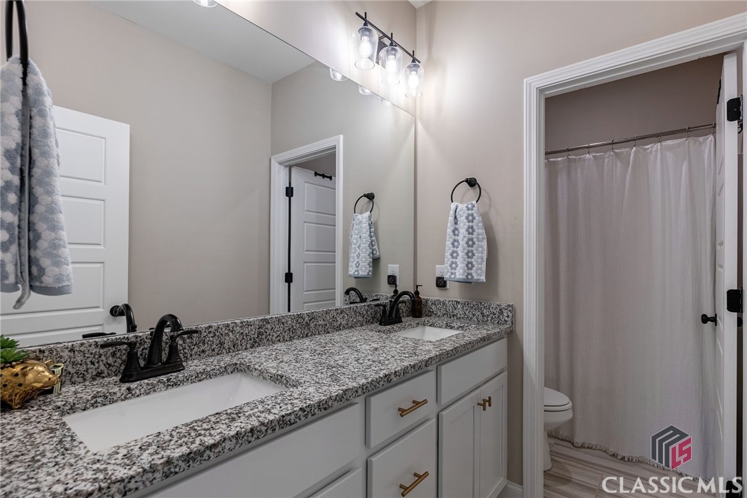 465 Discovery Trail